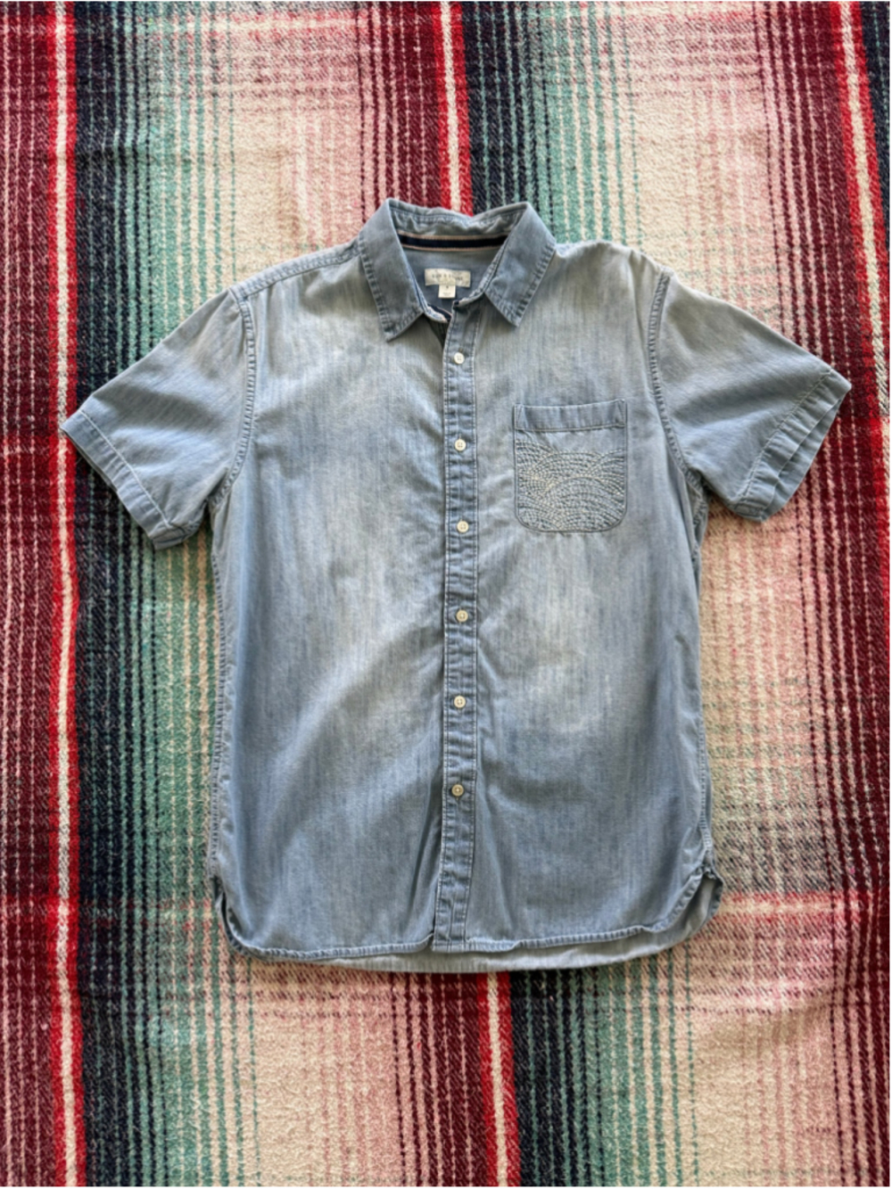 Sun + Stone Light Blue Short Sleeve Chambray Shirt M